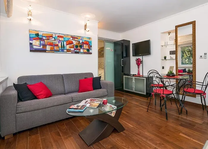 Central Luxury Apartment Xenia