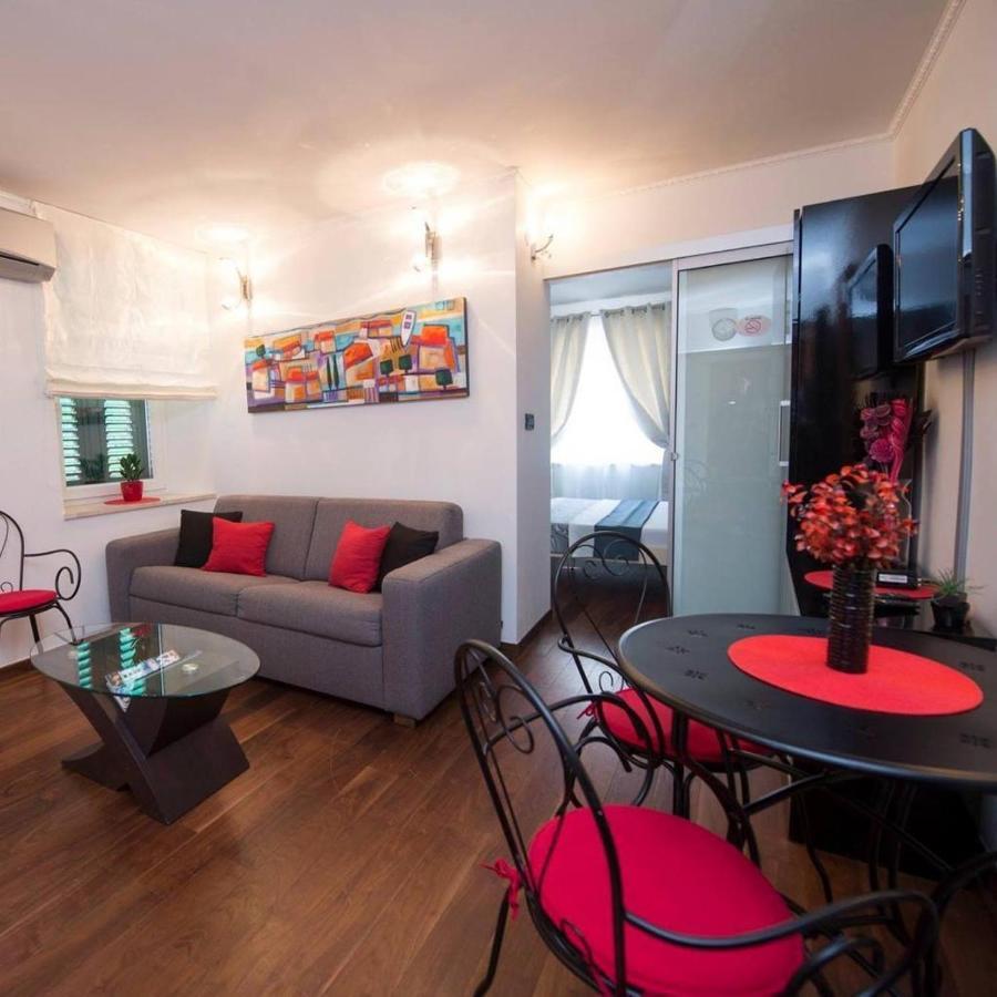 Luxury Xenia Apartament *